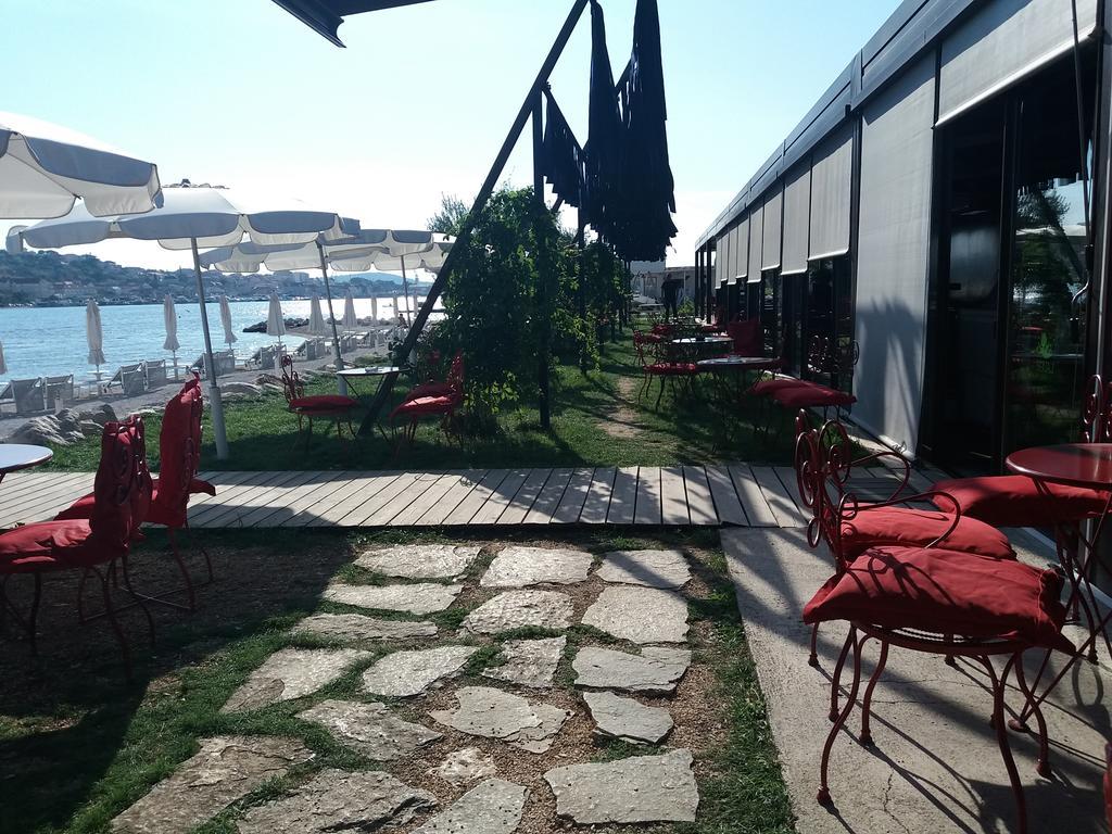 Apartment Lara โตรกีร์ ภายนอก รูปภาพ